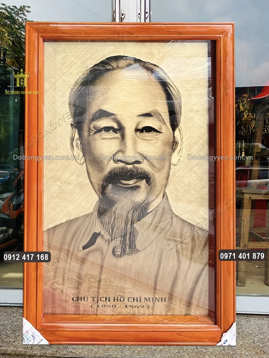 H&igrave;nh ảnh ch&acirc;n dung B&aacute;c Hồ được l&agrave;m xước v&ocirc; c&ugrave;ng tỉ mỉ v&agrave; sắc n&eacute;t